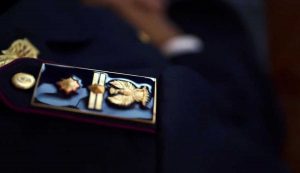 Nuovi distintivi per la polizia