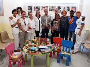 Casa dei diritti sociali della Tuscia dona libri e giochi al Consultorio familiare