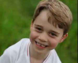 Baby George compie 6 anni