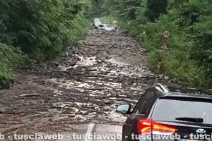 Ronciglione - Frana sulla provinciale Valle di Vico