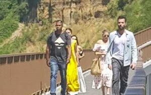 Selena Gomez a Civita di Bagnoregio
