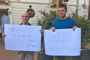 Gli attivisti del Popolo della famiglia