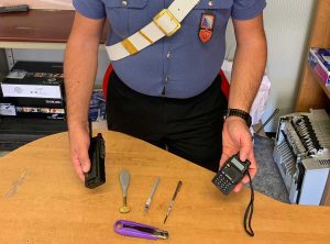 Civitavecchia - Controlli de carabinieri - Il materiale sequestrato