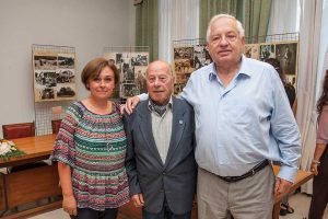 L'inaugurazione della mostra "Grotte di Castro dei ricordi e immagini"