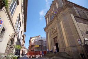 Viterbo - La chiesa del Gonfalone