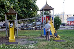 Viterbo - Gli scivoli sistemati al parco del Carmine