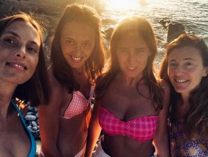 Maria Elena Boschi posta una foto in bikini