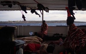 Open Arms - Migranti a bordo
