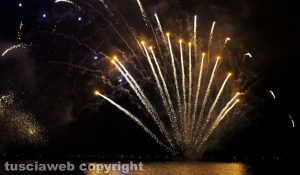 I fuochi d'artificio sul lago di BolsenaI fuochi d'artificio sul lago di Bolsena
