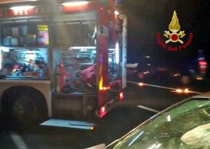 Incidente sulla A14 - Intervento dei vigili del fuoco