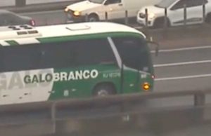 Rio de Janeiro - Autobus sequestrato