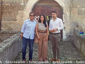 Bigiotti, Tolomei e Profili di fronte al castello di Civitella Cesi