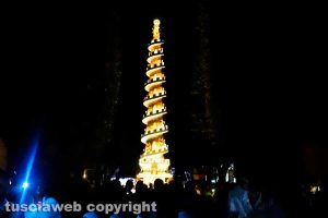 Minimacchina di santa Rosa - Spirale di fede sfila per le vie del Pilastro