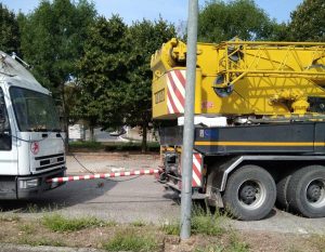 Civita Castellana - Il camion abbandonato da anni