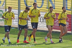Sport - Calcio - Viterbese - L'allenamento di ieri - Da sinistra: Molinaro, Ricci, Milillo, Bianchi e De Giorgi