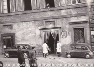 Viterbo - La prima norcineria dei fratelli Merlani accanto alla Provincia negli anni Cinquanta