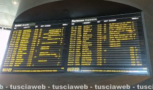Roma Tiburtina - La tabella dei treni in ritardo
