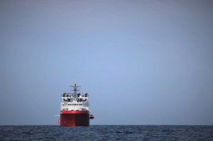 Una nave con i migranti a bordo