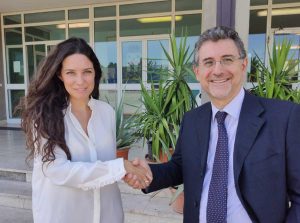 L'assessora Antonella Sberna con l'ex direttore di Mammagialla D'Andria