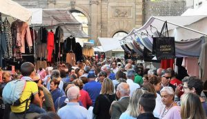 Gli ambulanti di Forte dei Marmi a Viterbo