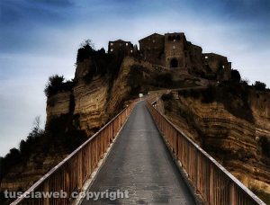 La salita a Civita di Bagnoregio
