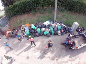 L'immondizia raccolta da 70 persone in 4 ore