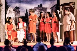 Vitorchiano - Lo spettacolo teatrale "Menecmo a Neapolis"