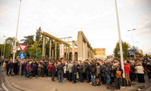 Firenze - In fila alla Leopolda