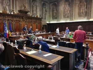 Viterbo - Consiglio comunale straordinario sul centro storico - La sala semideserta