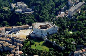 Caprarola - Il Palazzo Farnese dall'alto