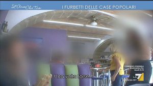 Farnese - Inchiesta dell'Aria che tira (La 7) sui furbetti delle case popolari