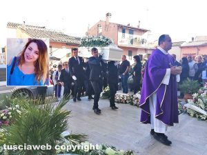 Viterbo - I funerali di Jessica Bussi