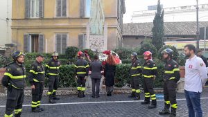 Roma - L'omaggio del 118 regionale ai vigili del fuoco uccisi ad Alessandria