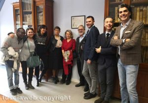 Tribunale - La targa intitolata all'avvocato Luciana Zampi