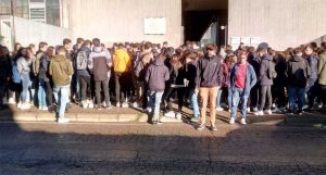 La protesta degli studenti del Dalla Chiesa