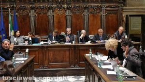 Viterbo - Consiglio comunale - Giovanni Arena con la borraccia