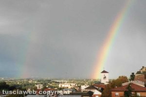 Viterbo - Doppio arcobaleno sul cielo della Mazzetta