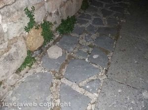 Montefiascone – Santa Margherita, cadono sassi dalla parte posteriore
