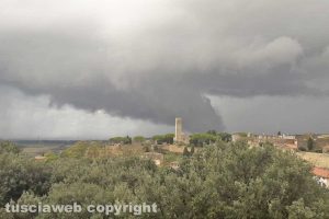 Tromba d'aria a Tarquinia
