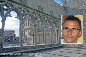 Viterbo - La loggia di Palazzo dei Papi - Nel riquadro Andrea Belli
