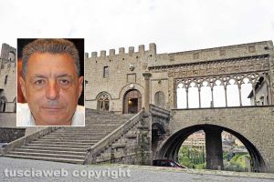 Viterbo - Il palazzo papale - Nel riquadro Giulio Marini