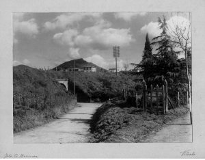 L'archetto sotto la ferrovia di collegamento tra la Cassia e il Paradiso
