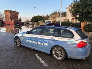 Montalto di Castro - La stradale in azione