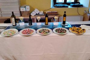 Canino - Ll'istituto alberghiero di Montalto di Castro alla sagra dell'olio