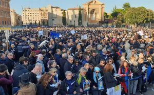 Roma - Il movimento delle Sardine a piazza San Giovanni