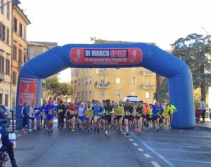 La partenza della gara in ricordo di Rita Pascolini