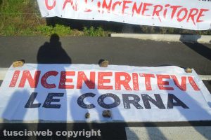 Tarquinia - Il flash mob per dire no all'inceneritore