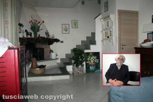 Giallo di Ronciglione - La scala da dove è precipitata Sestina (nel riquadro ilo psichiatra Alessandro Meluzzi)