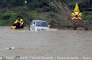 Maltempo - Intrappolati in un'auto nel torrente Maiano