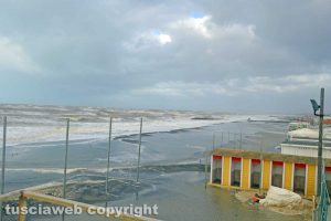 Mareggiata a Tarquinia lido